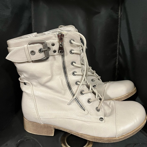 Grey / beige / taupe combat boots - Picture 1 of 5